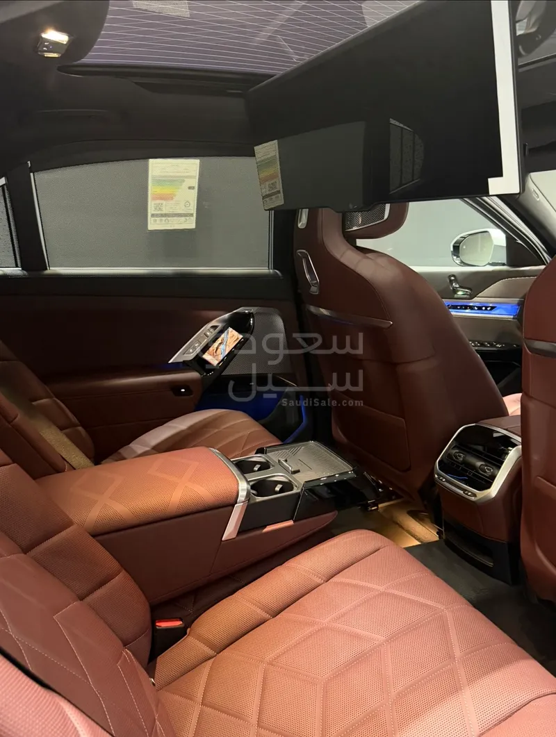 2025 بي ام دبليو الفئة السابعة 740أي