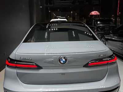 2025 بي ام دبليو الفئة السابعة 740أي