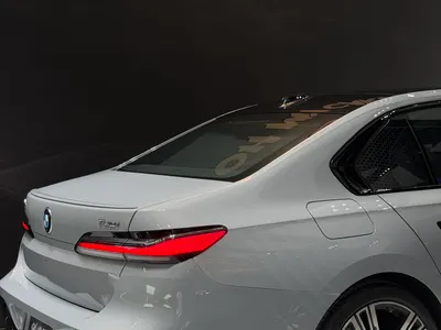 2025 بي ام دبليو الفئة السابعة 740أي