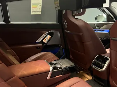 2025 بي ام دبليو الفئة السابعة 740أي