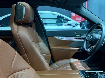 2025 BMW 7 Series 735i