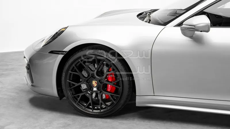 2024 بورش 911 كاريرا اس