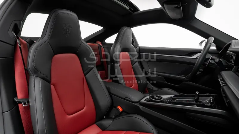2024 بورش 911 كاريرا اس