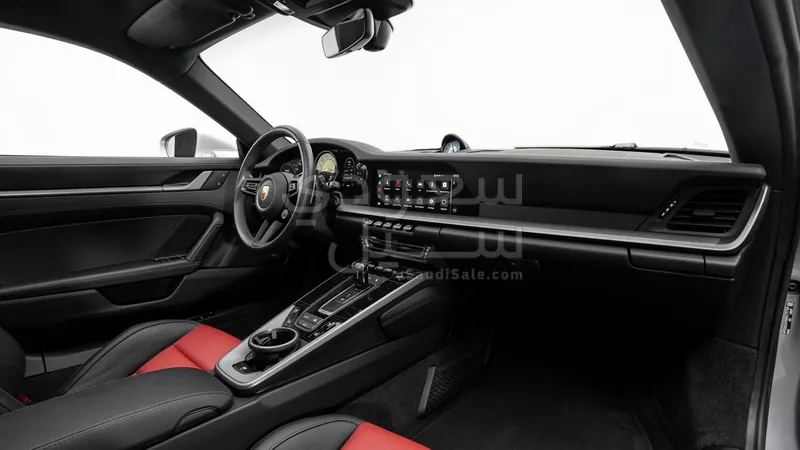 2024 بورش 911 كاريرا اس
