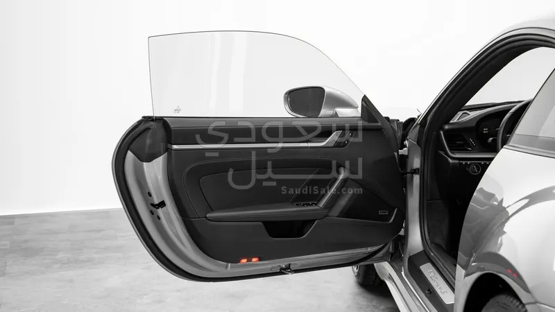 2024 بورش 911 كاريرا اس