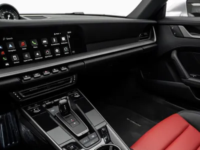 2024 بورش 911 كاريرا اس