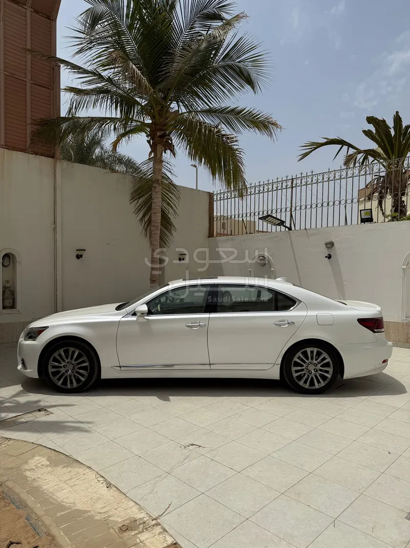 2014 Lexus LS 460 L