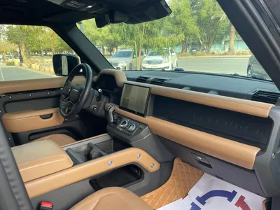 2025 لاند روفر ديفيندر