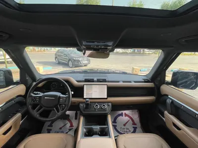 2025 لاند روفر ديفيندر