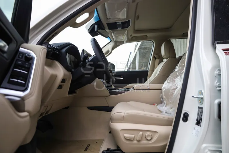 2026 تويوتا لاند كروزر جي اكس ار