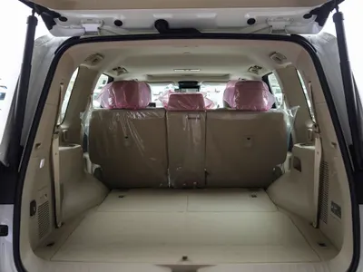 2026 تويوتا لاند كروزر جي اكس ار