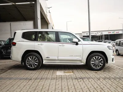 2026 تويوتا لاند كروزر جي اكس ار