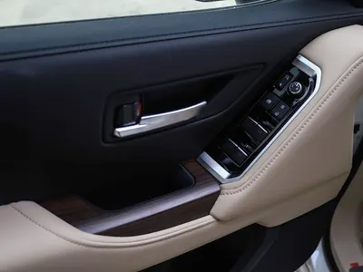 2026 تويوتا لاند كروزر جي اكس ار