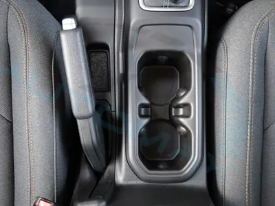 2025 جييب رانجلر سبورت بلس