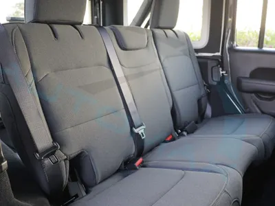 2025 جييب رانجلر سبورت بلس