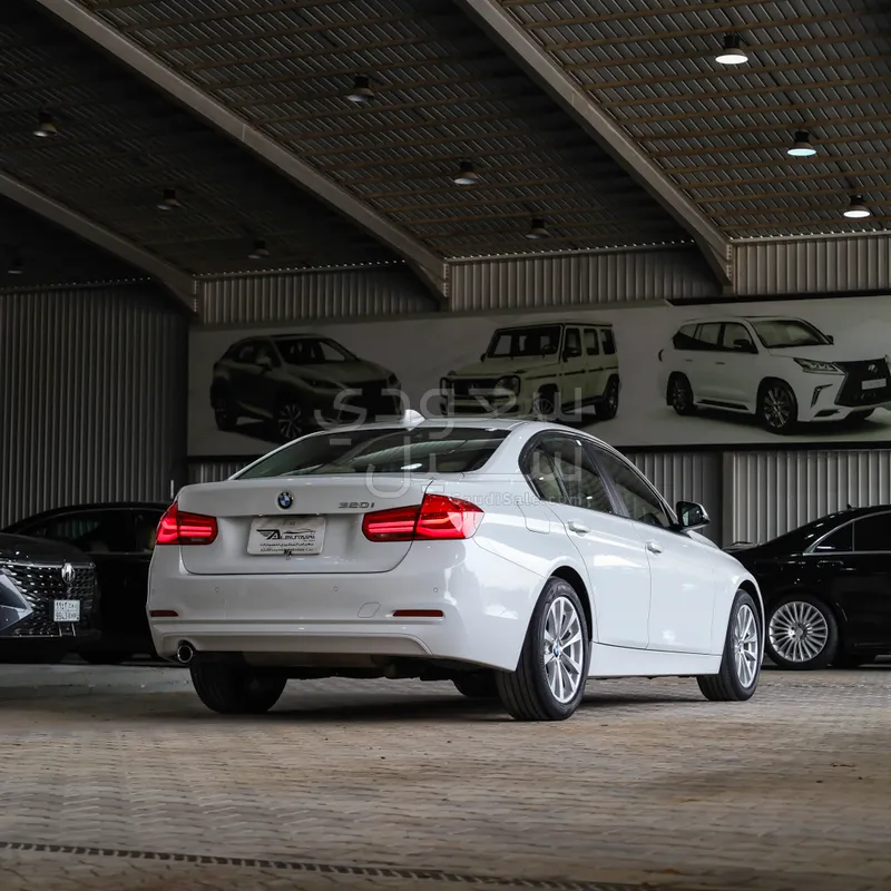 2016 BMW 3 Series 320i