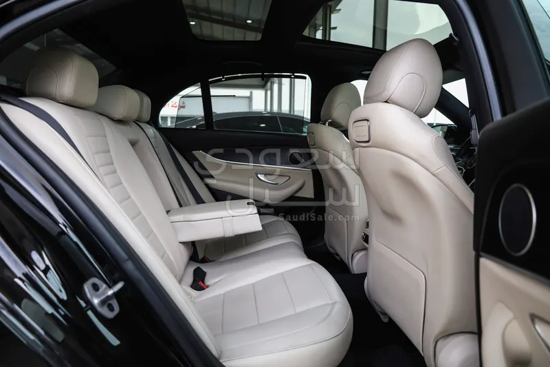 2021 مرسيدس - بنز إي 300