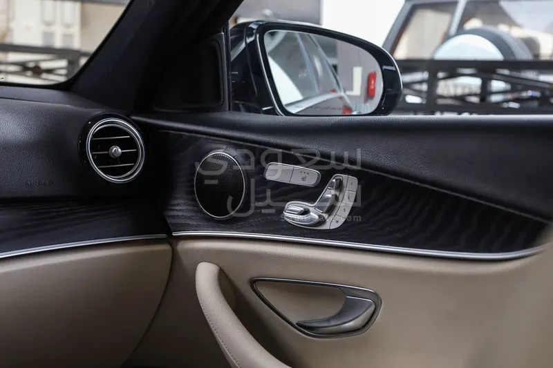 2021 مرسيدس - بنز إي 300