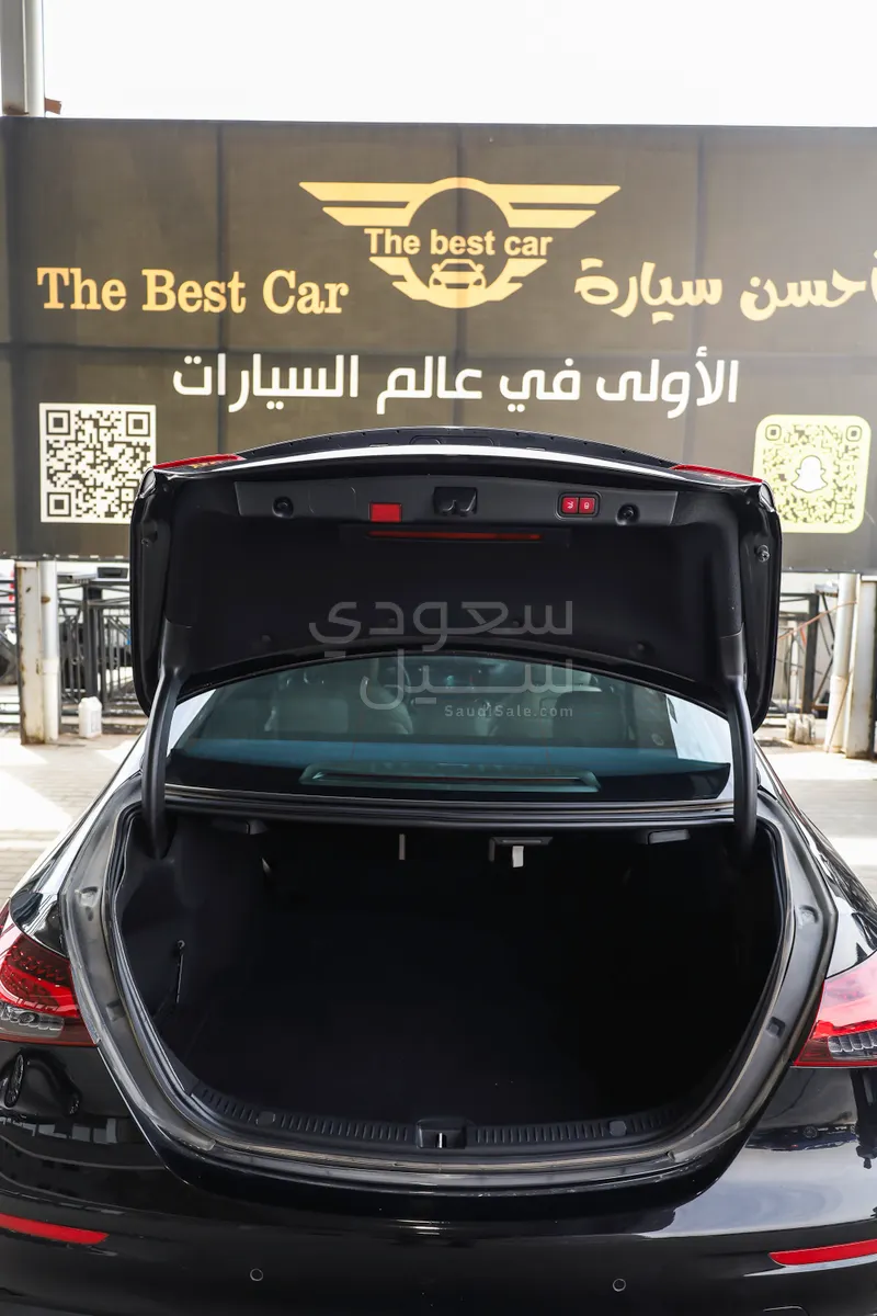 2021 مرسيدس - بنز إي 300