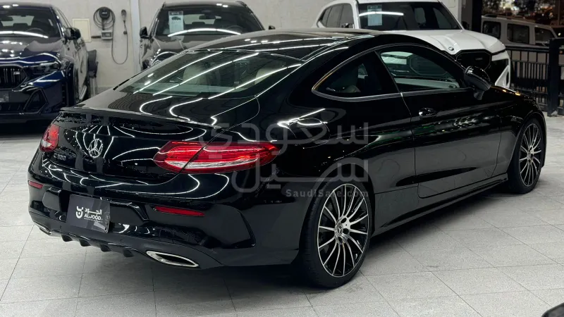 2018 مرسيدس - بنز سي 300