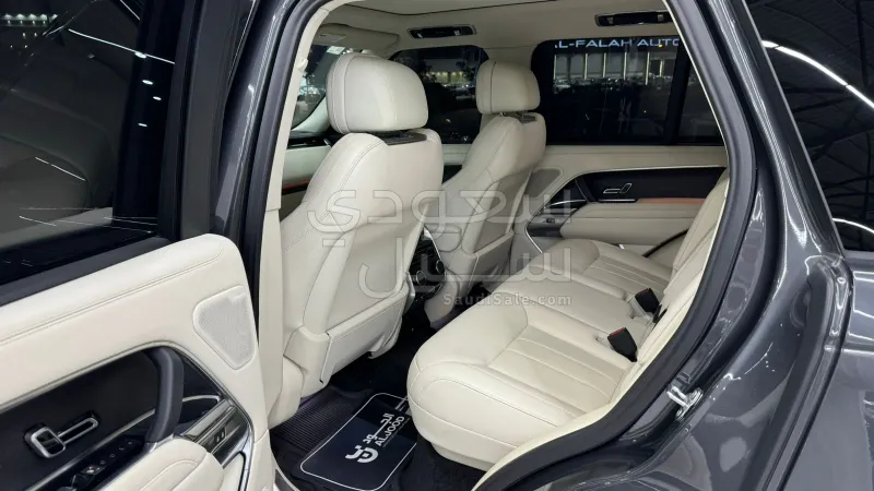 2023 لاند روفر رينج روفر اتش اس اي