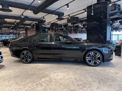 2025 BMW 7 Series 735i