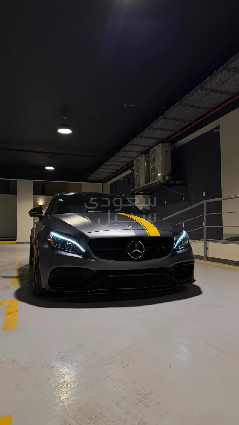 2017 مرسيدس - بنز سي الاصدار 1