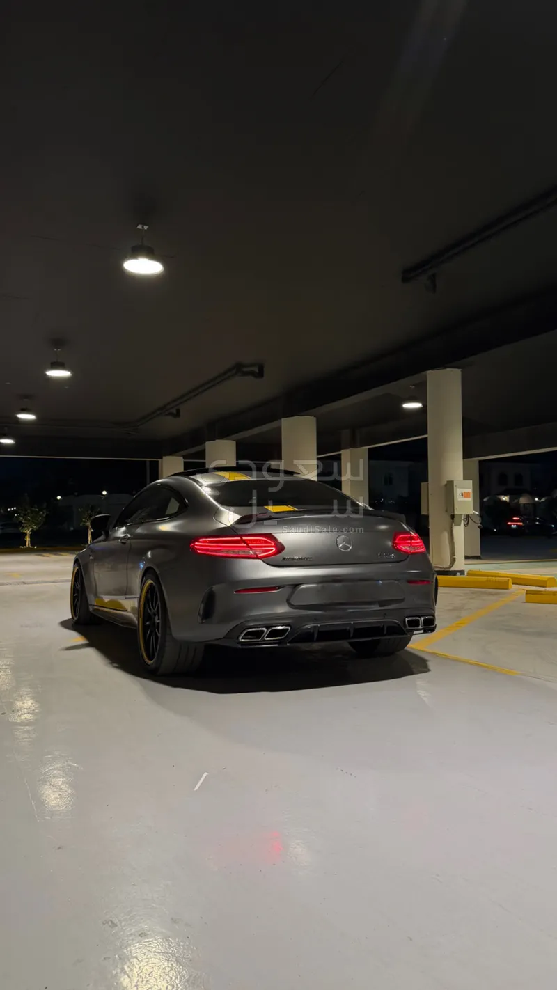 2017 مرسيدس - بنز سي الاصدار 1