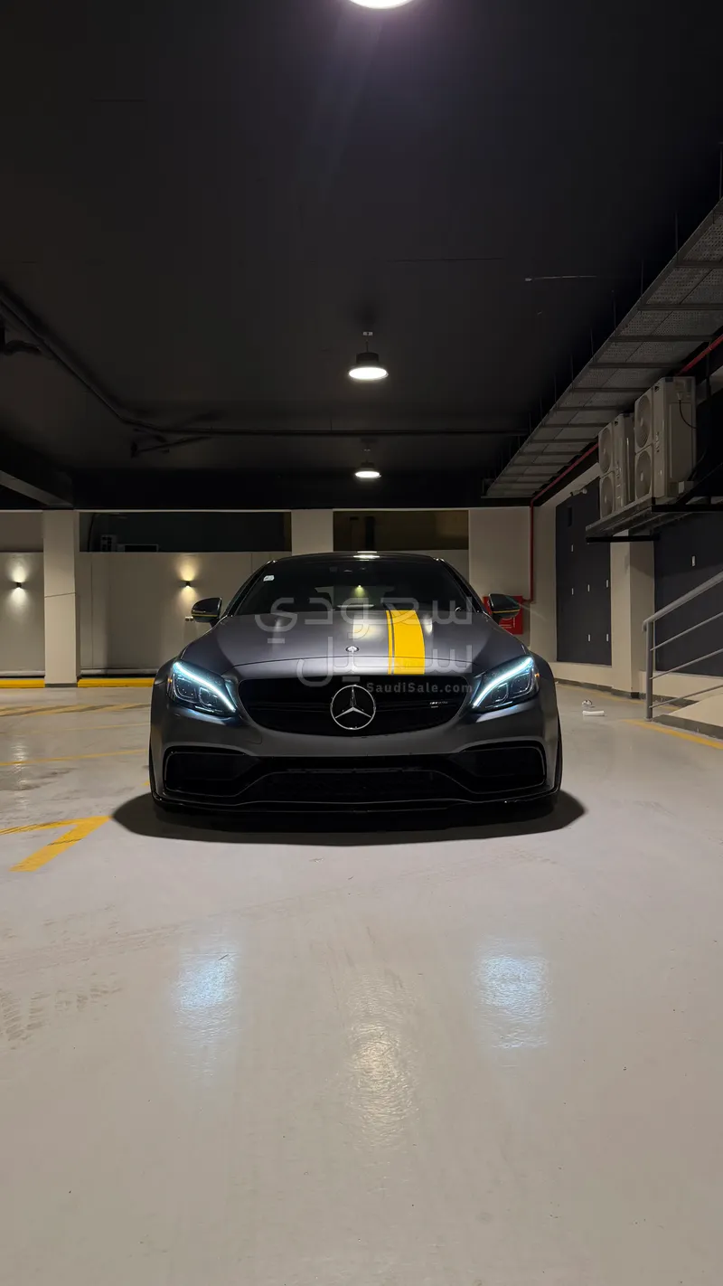 2017 مرسيدس - بنز سي الاصدار 1