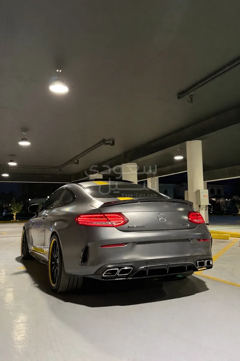 2017 مرسيدس - بنز سي الاصدار 1