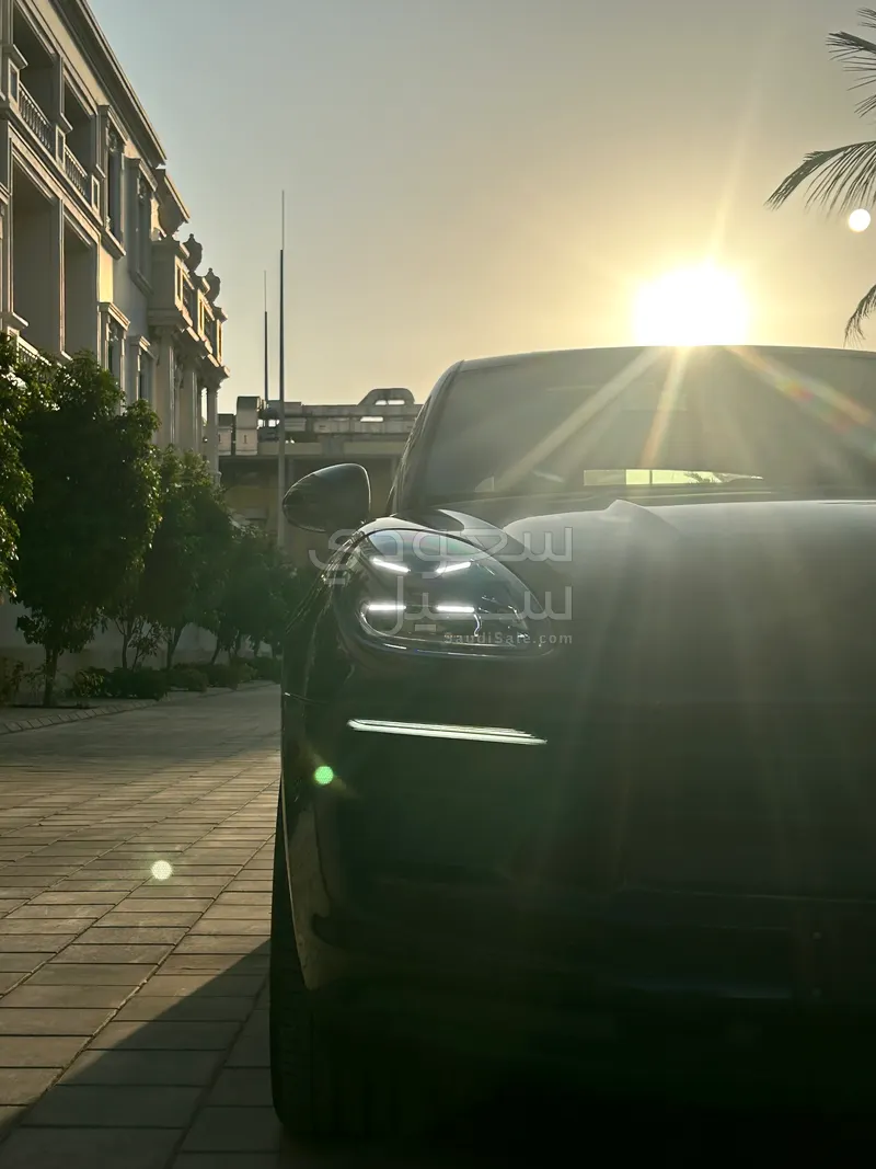 2025 بورش ماكان