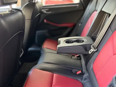 2025 بورش ماكان