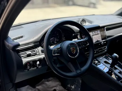 2025 بورش ماكان