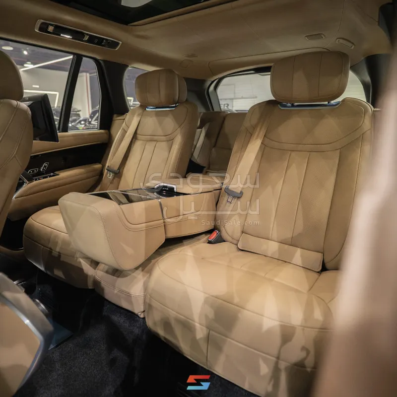 2026 لاند روفر رينج روفر اوتوبيوغرافي