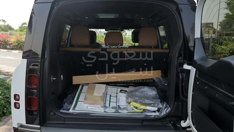 2025 لاند روفر ديفيندر 130 اكس