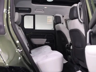 2026 لاند روفر ديفيندر اس اي