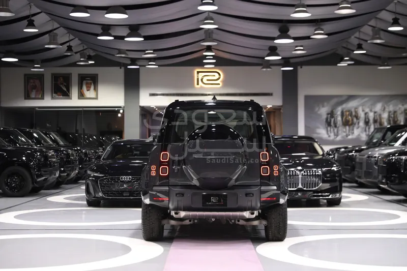 2026 لاند روفر ديفيندر اس اي