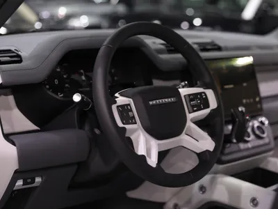 2026 لاند روفر ديفيندر اس اي