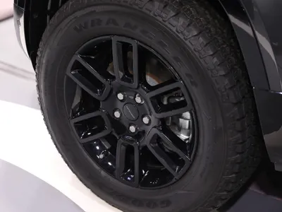 2026 لاند روفر ديفيندر اس اي