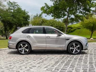 2017 بنتلي بنتايجا الاصدار الاول