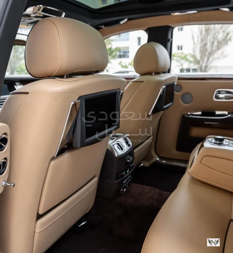 2011 رولز رويس قوست