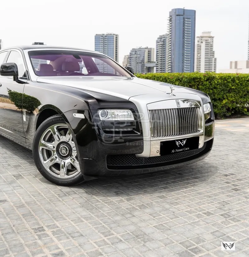 2011 رولز رويس قوست