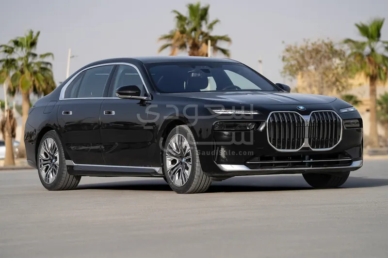 2024 بي ام دبليو الفئة السابعة 735 إل أي