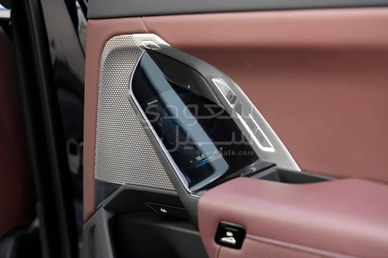 2024 بي ام دبليو الفئة السابعة 735 إل أي