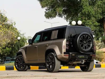 2025 لاند روفر ديفيندر اوكتا