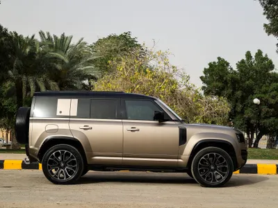 2025 لاند روفر ديفيندر اوكتا