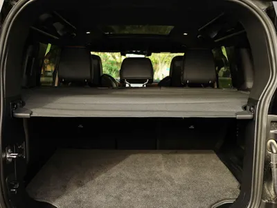 2025 لاند روفر ديفيندر اوكتا