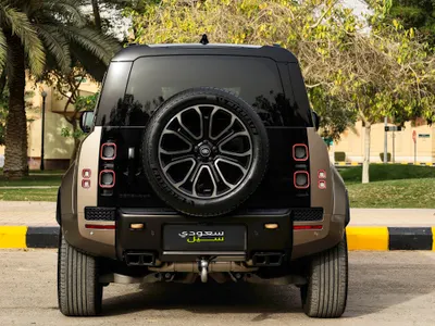 2025 لاند روفر ديفيندر اوكتا