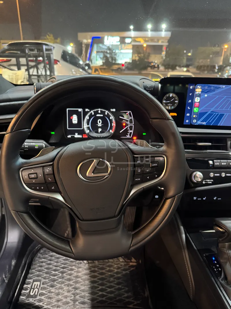 2025 لكزس إي إس 350 اف سبورت