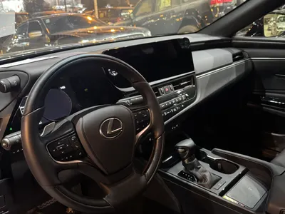 2025 لكزس إي إس 350 اف سبورت